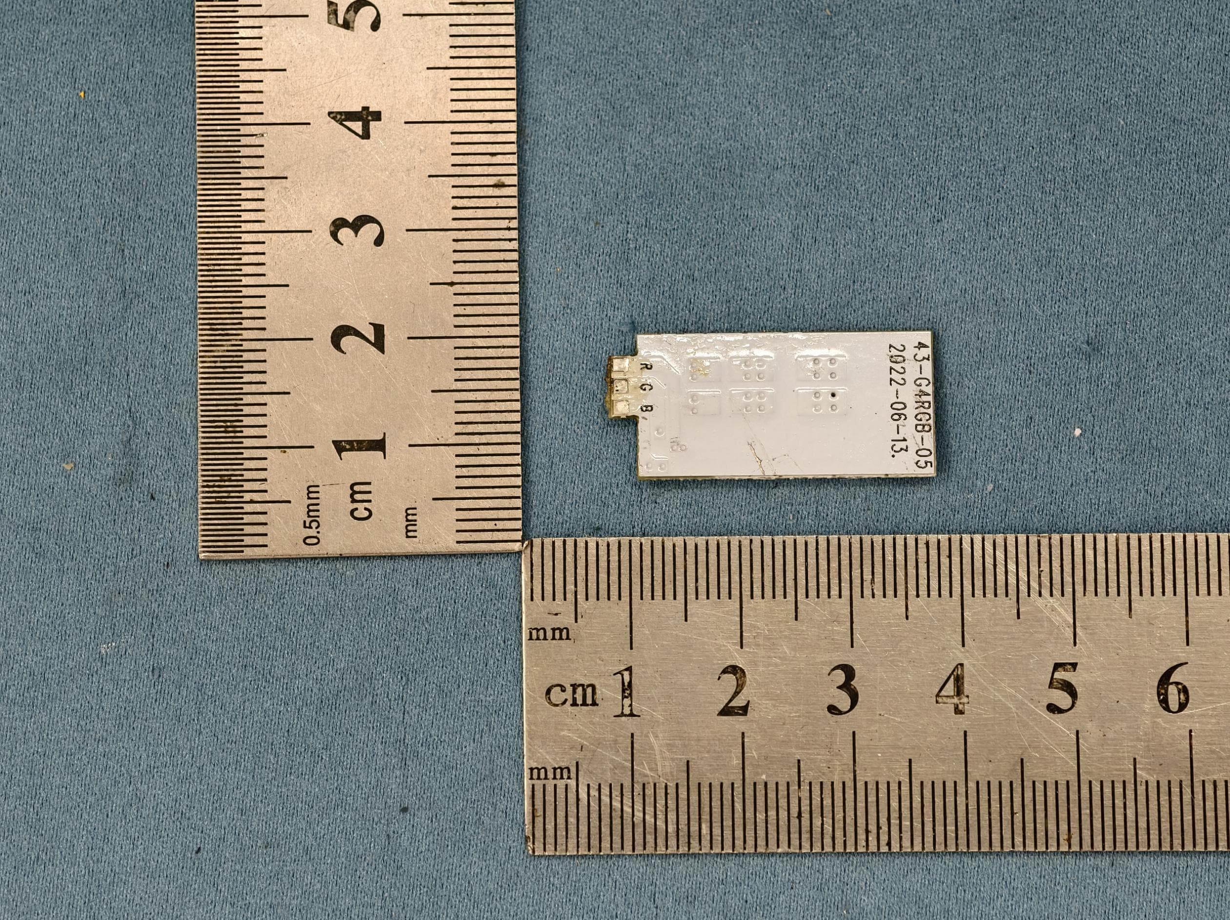 GU4 RF Bulb - FCC ID 2AI4G-GU4-RF - LLW Enterprise LLC