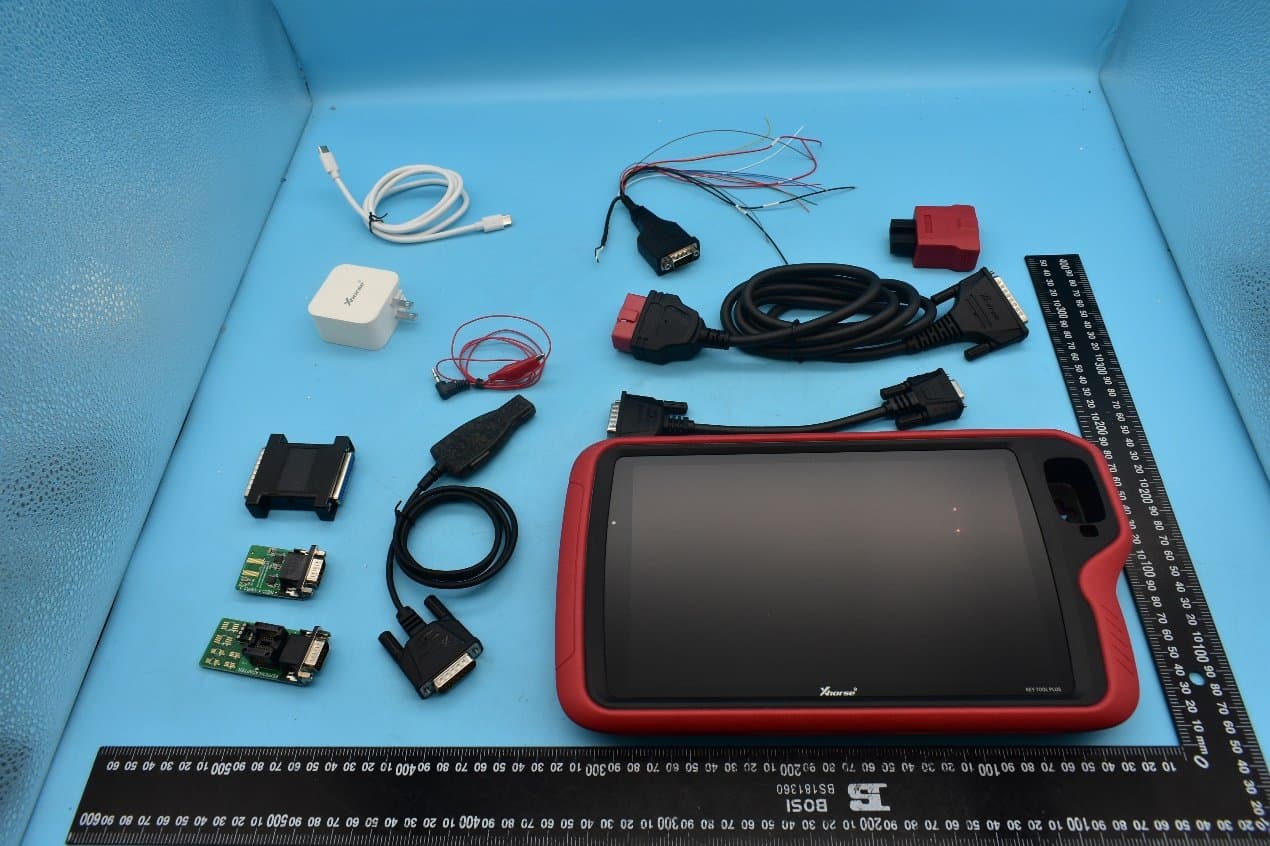 KEY TOOL PLUS (BT/WiFi/NFC/RFID) - FCC ID 2AI4T-XDKP00 - Shenzhen Xhorse Electronics Co., Ltd.