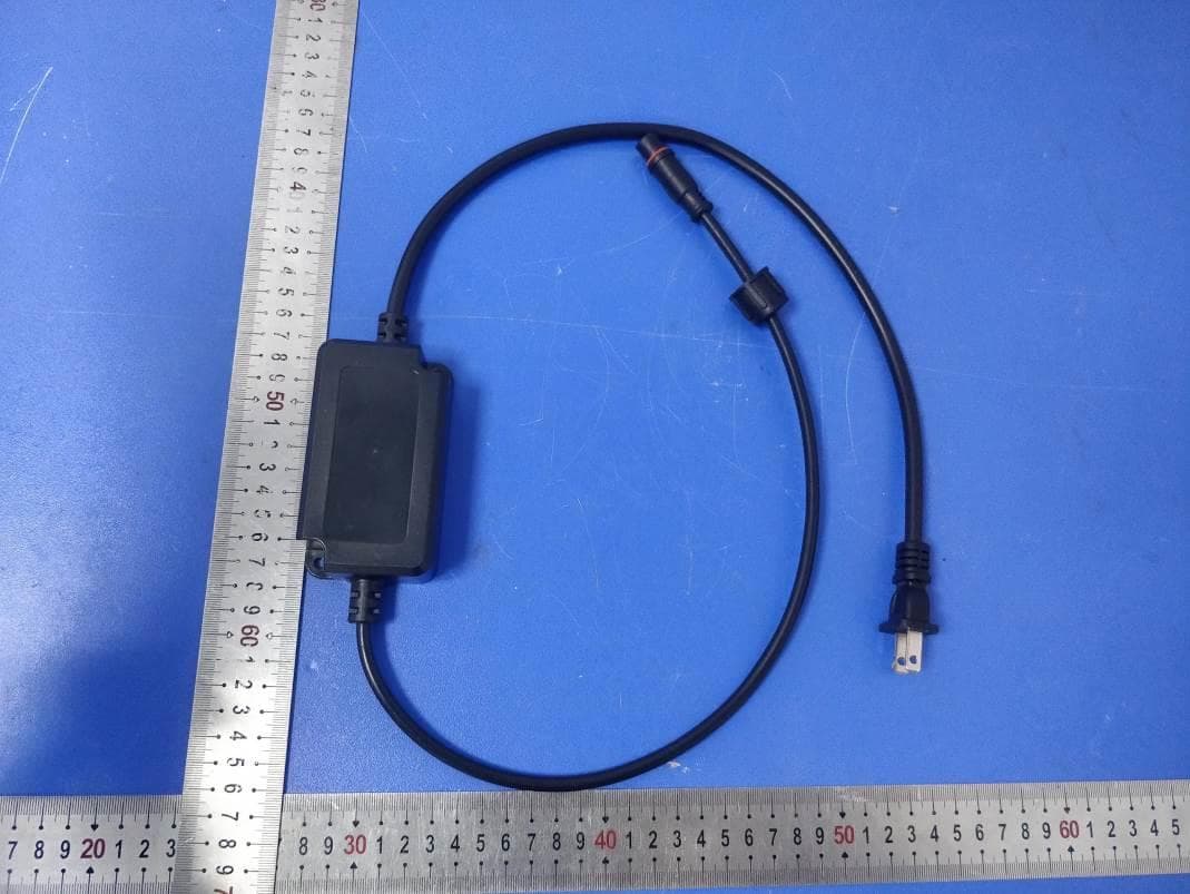 Smart String Light - FCC ID 2AI5T-LSC-030-W3 - Shenzhen Bling Lighting Technologies CO.,LTD (2)