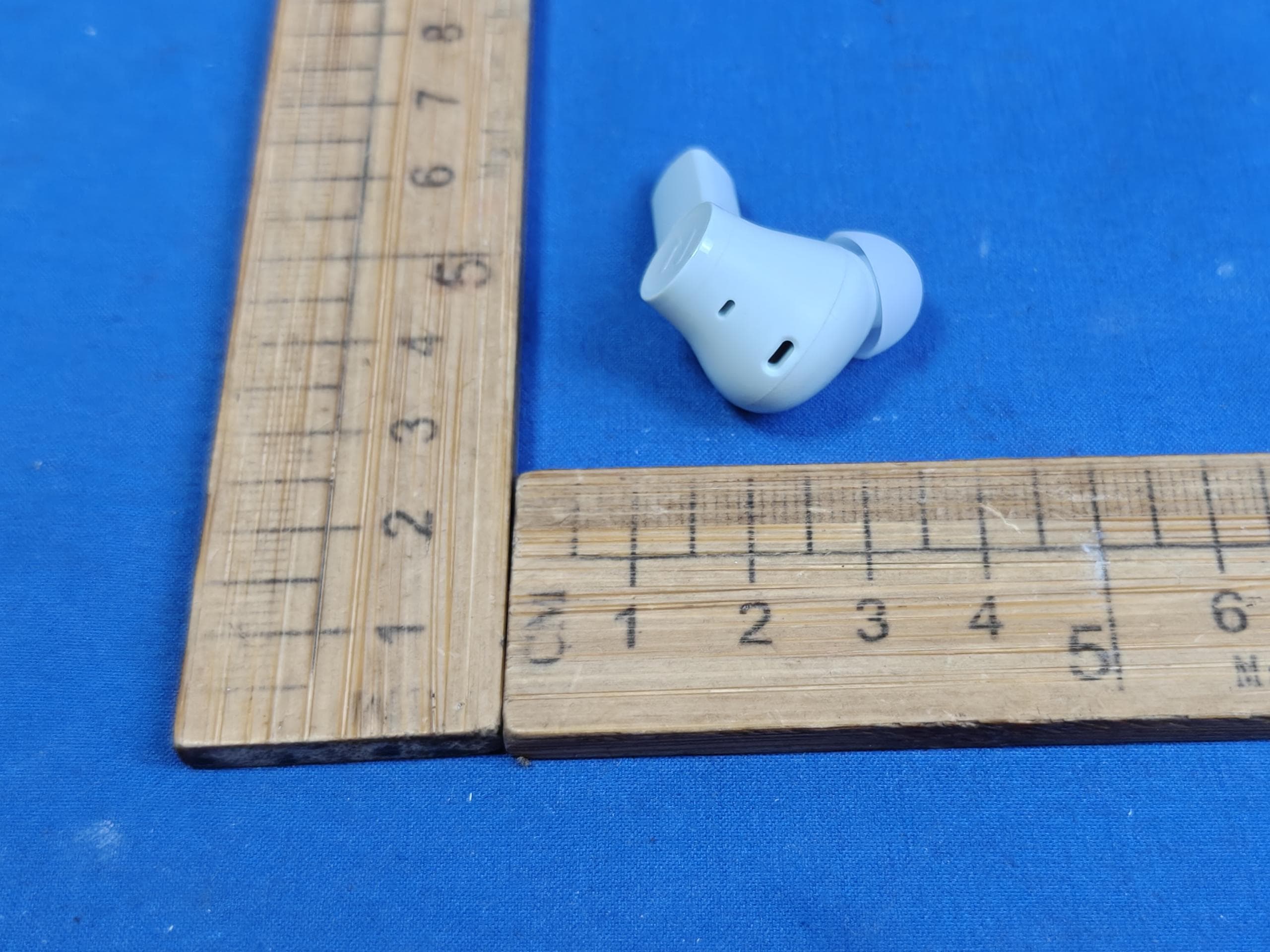 TWS EARBUDS - FCC ID 2AI6I-TW889L - Guangzhou Havit Technology Co.,LTD (4)