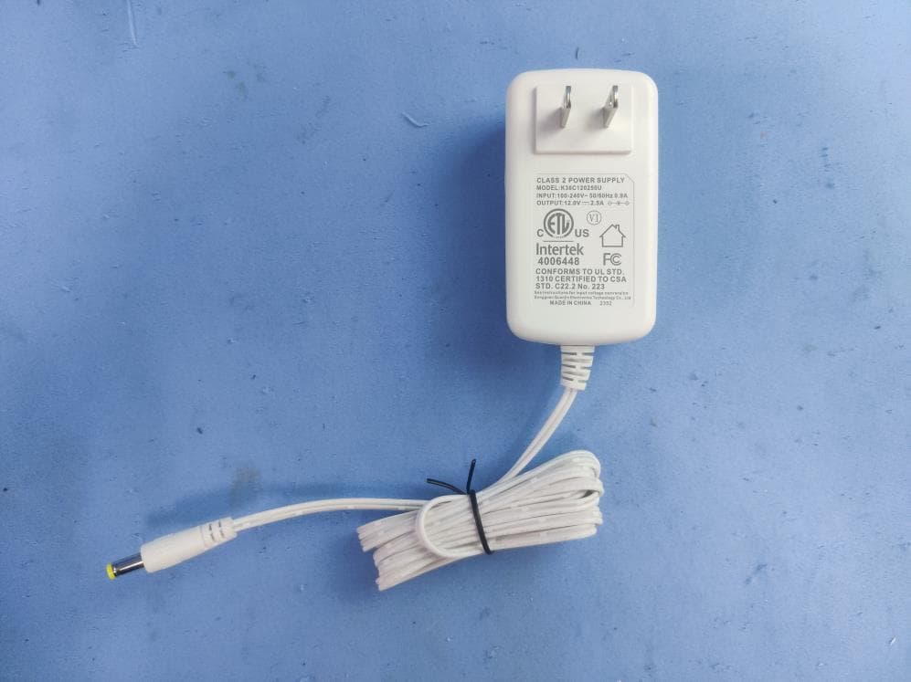 LED Desk Lamp with Multi Charging - FCC ID 2AI7B-OT33H - Ottlite Technologies Inc. (4)