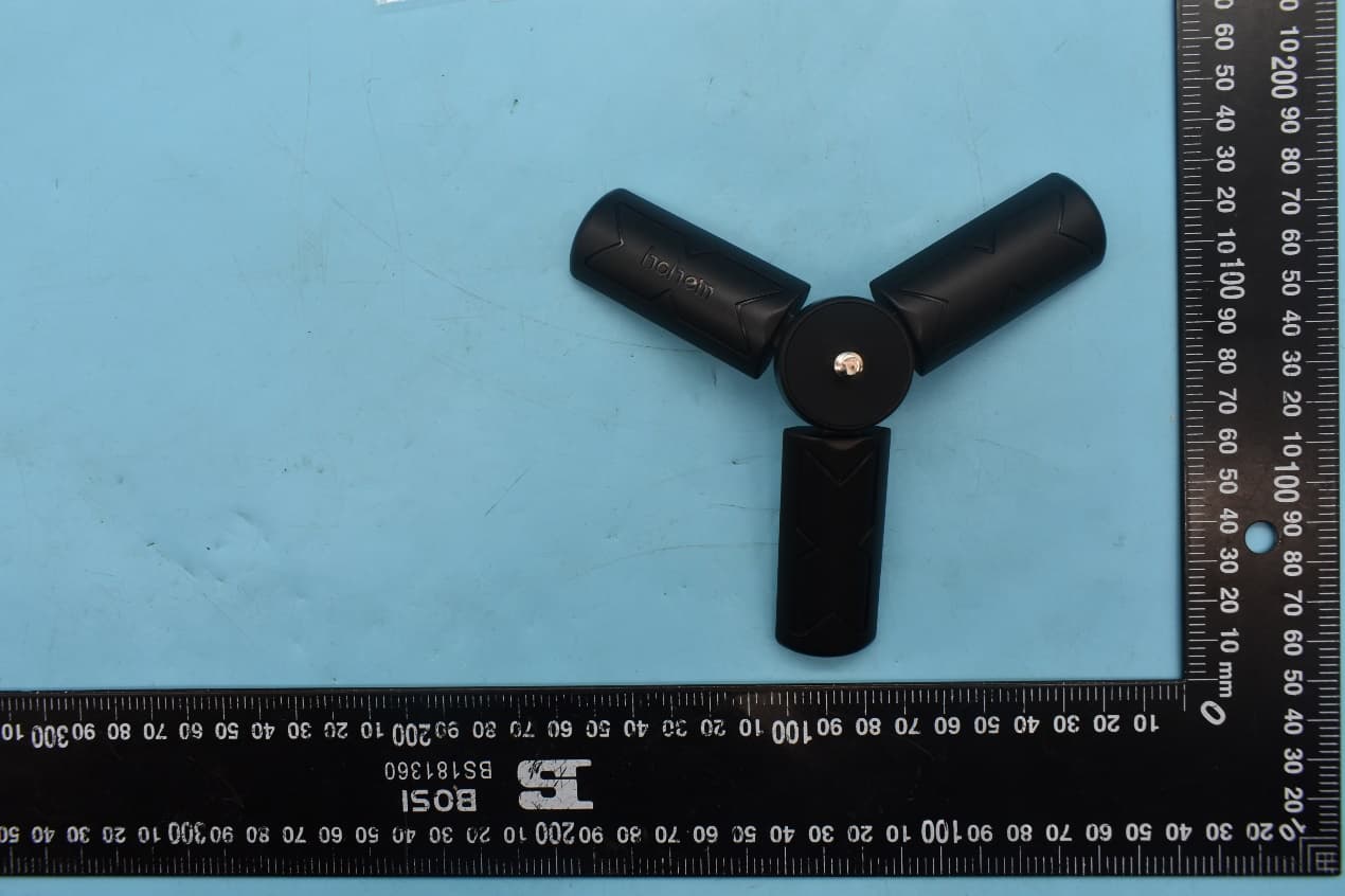 3-Axis Smartphone Gimbal with BT - FCC ID 2AIB7X2 - Shenzhen Hohem Technology Co., Ltd. (3)