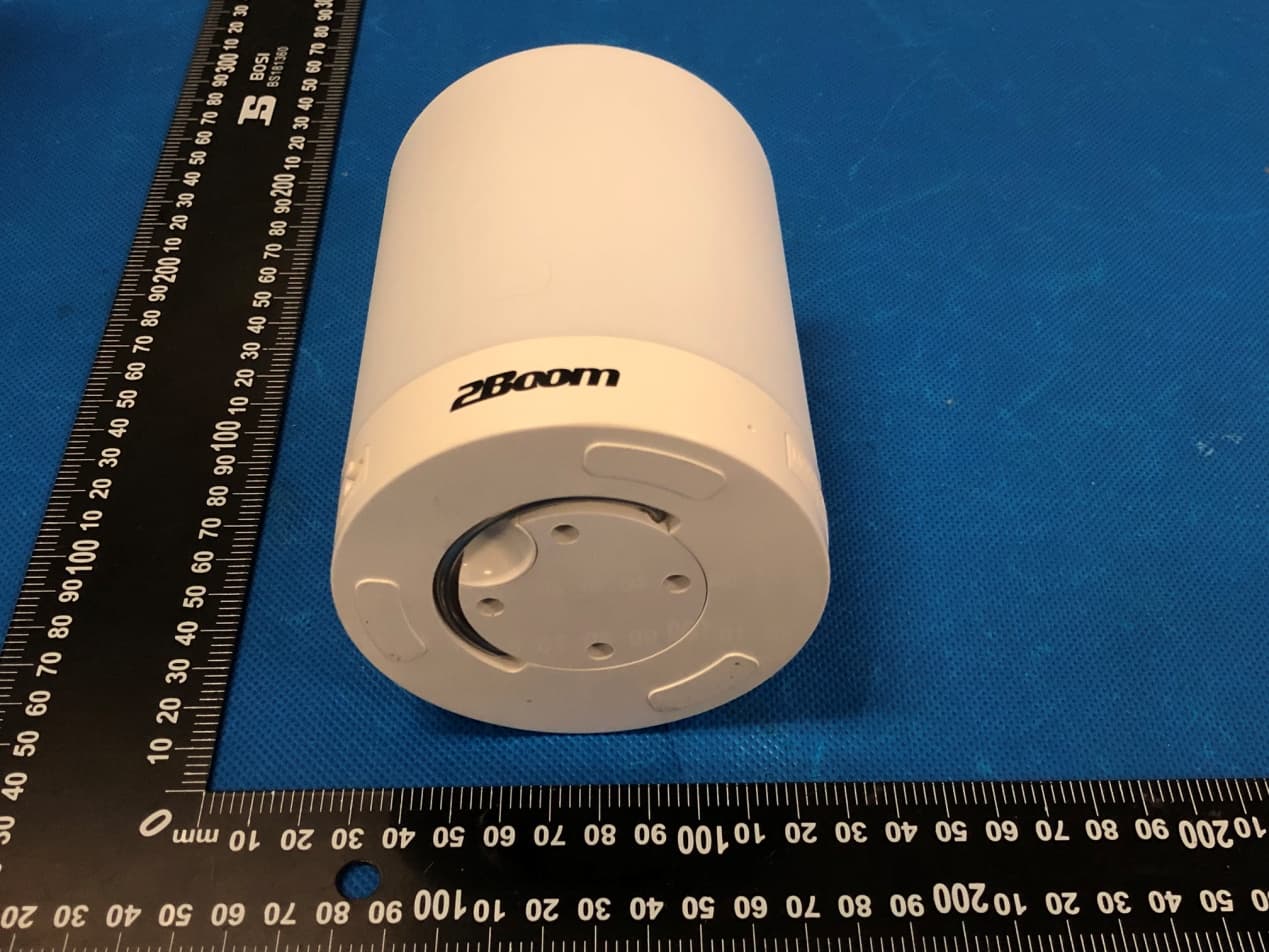 LED TOUCH SPEAKER - FCC ID 2AIDL-BT192 - Migear International Group LLC (2)