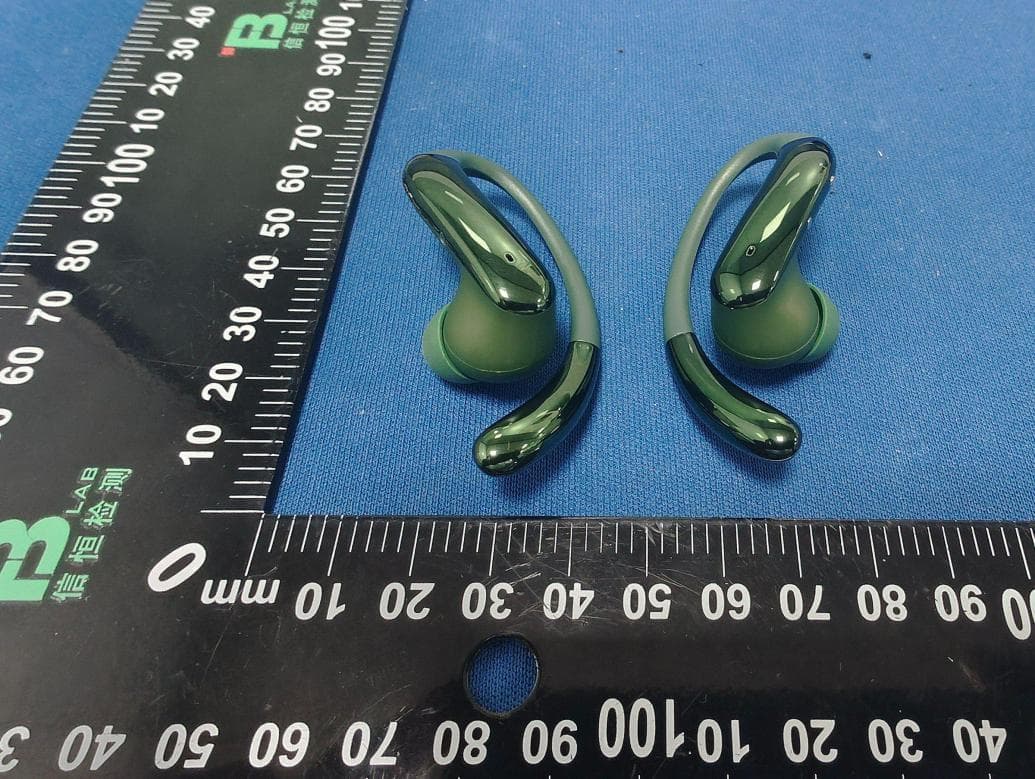 TRUE WIRELESS EARPHONE - FCC ID 2AIDL-CLTW120 - Migear International Group LLC (4)