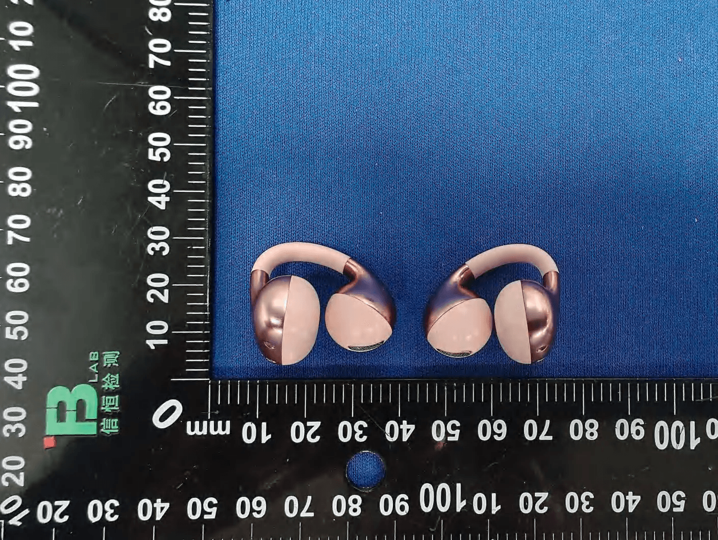 TRUE WIRELESS EARPHONE - FCC ID 2AIDL-CLTW301 - Migear International Group LLC (2)