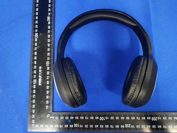 BLUETOOTH HEADPHONE with LED light - FCC ID 2AIDL-SS-HPBT295 - Migear International Group LLC (2)
