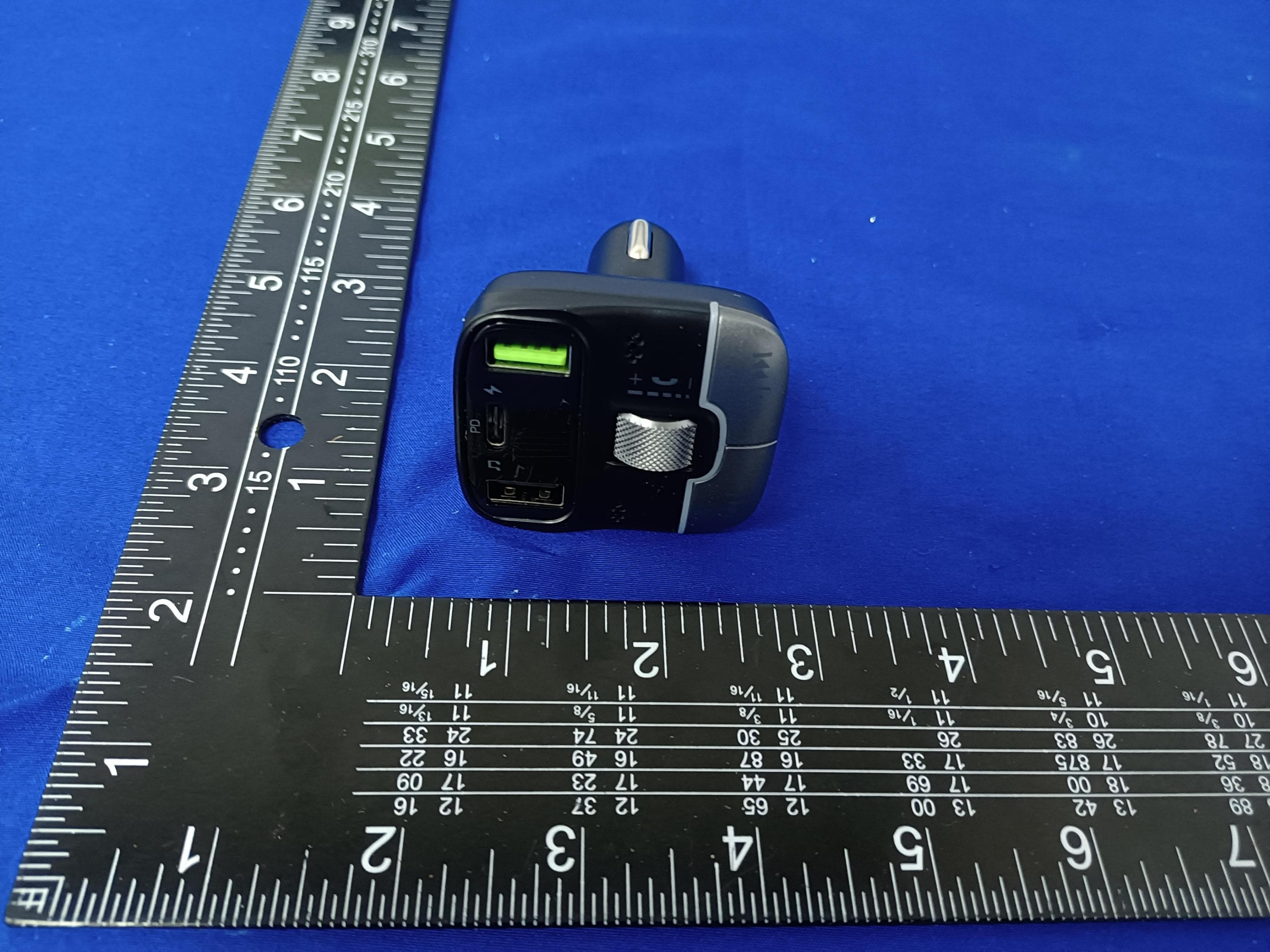 WIRELESS CAR CHARGER - FCC ID 2AIFL-GZ01 - Shenzhen Guang Xin Yi Electronics Co., Ltd. (4)