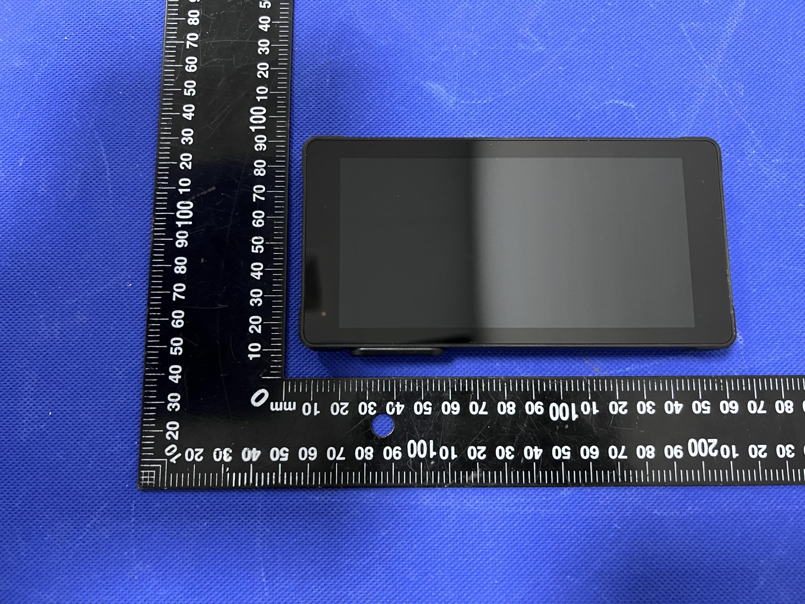smart screen - FCC ID 2AIGT-RC12 - Shenzhen BAKER Electronics Co.LTD (4)