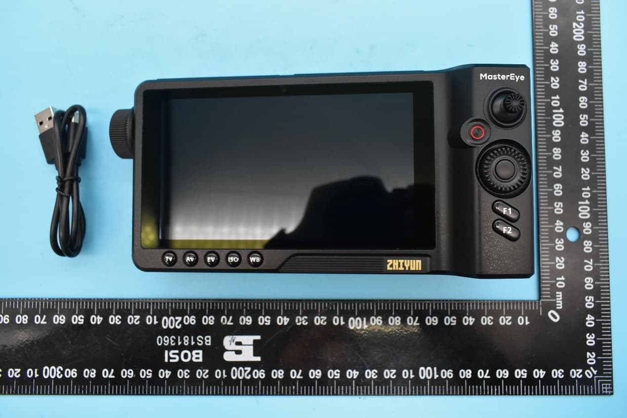 ZHIYUN MasterEye Visual Controller VC100 (5GHz WIFI ) - FCC ID 2AIHFZYCOV-04 - Guilin Zhishen Information Technology Co.,Ltd. (2)