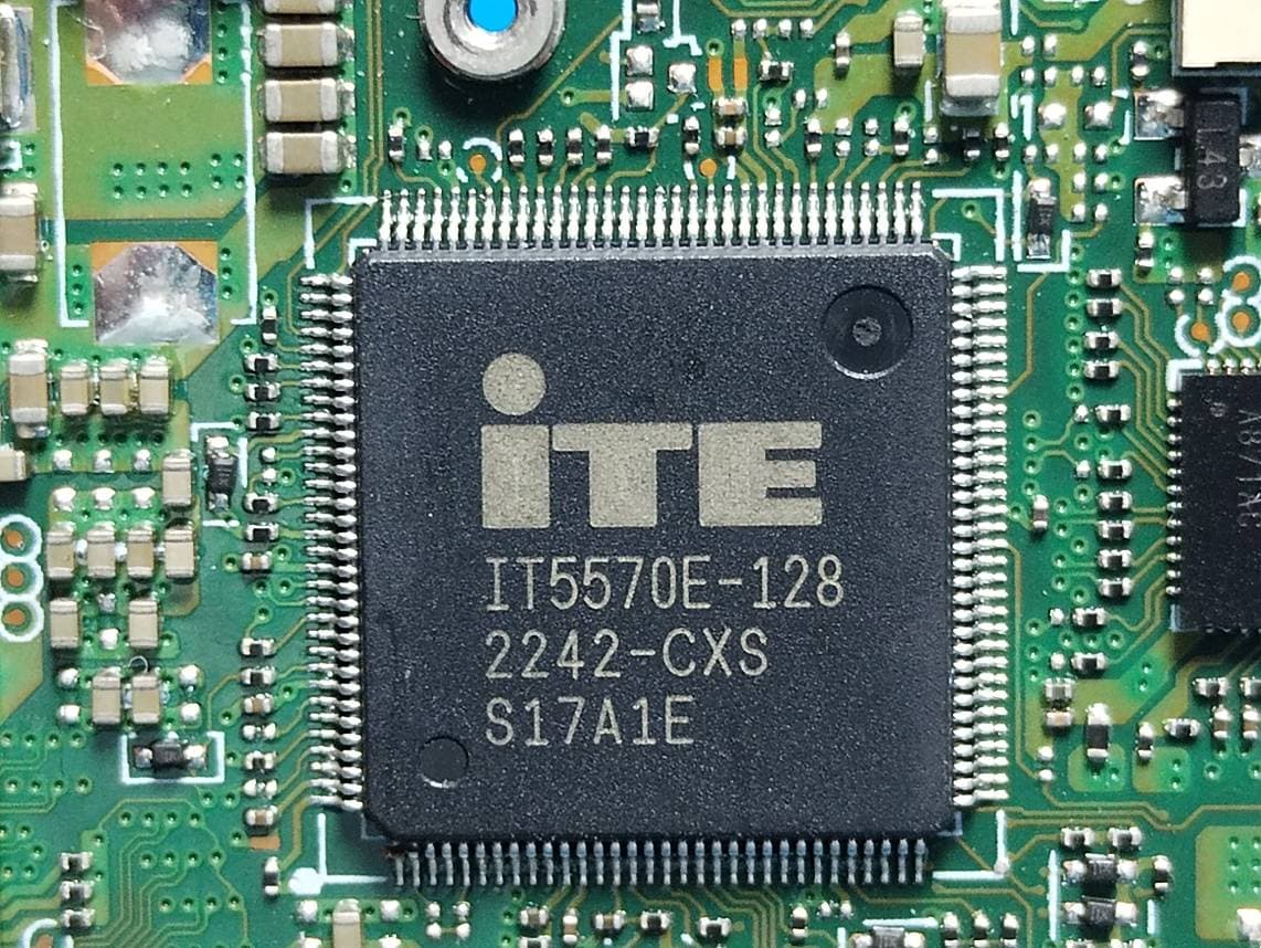 TABLET PC - FCC ID 2AIKX-FWIN232PRON5 - F5CS LTD (4)