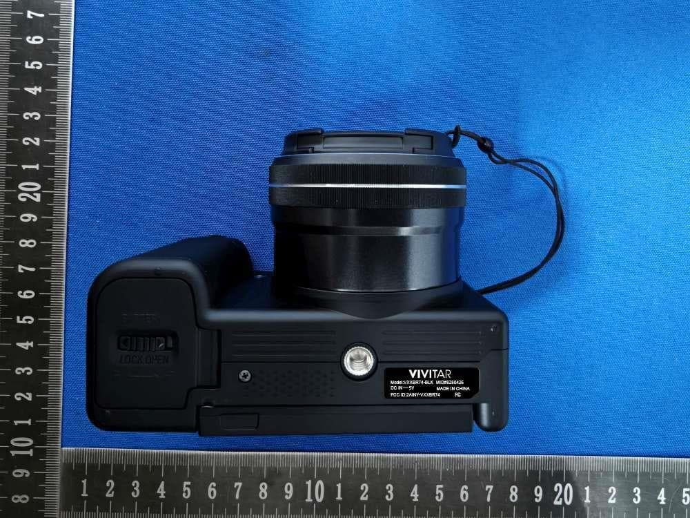 Digital Camcorder - FCC ID 2AINY-VXXBR74 - Shenzhen iCar multimedia Industry Co., Ltd (3)