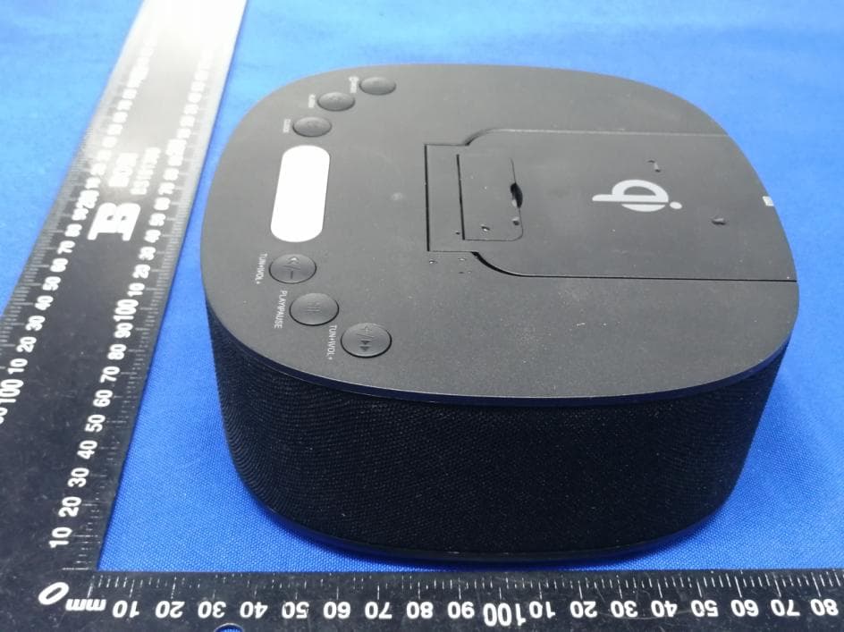 Clock Radio With Wireless Charging - FCC ID 2AIOC-100008727 - HANK ELECTRONICS CO., LTD. (5)