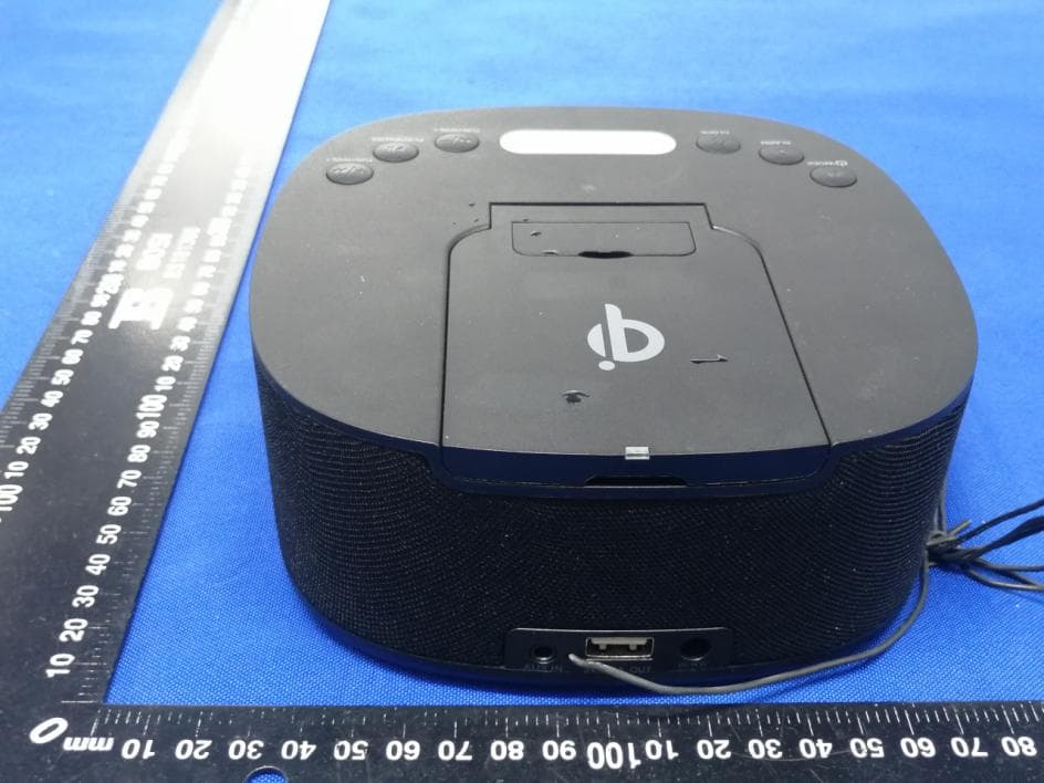 Clock Radio With Wireless Charging - FCC ID 2AIOC-100008727 - HANK ELECTRONICS CO., LTD. (4)
