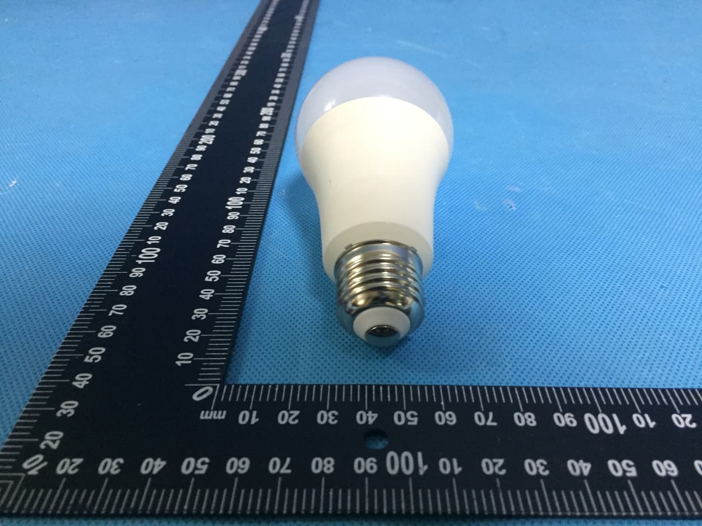 SMART BULB - FCC ID 2AIOC-RGB03W - HANK ELECTRONICS CO., LTD. (5)