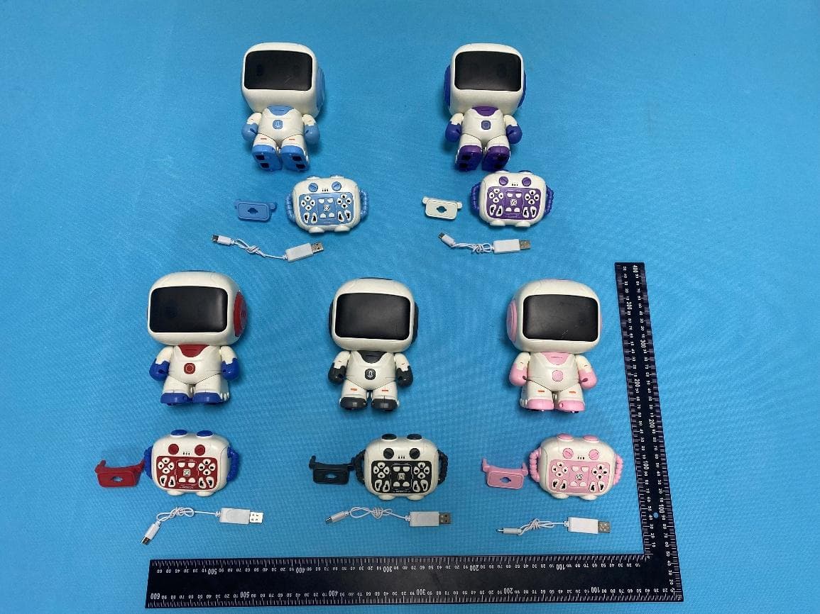 Remote control robot - FCC ID 2AIOGRL151 - Runlong Technology (Shantou) Co., Ltd. (2)