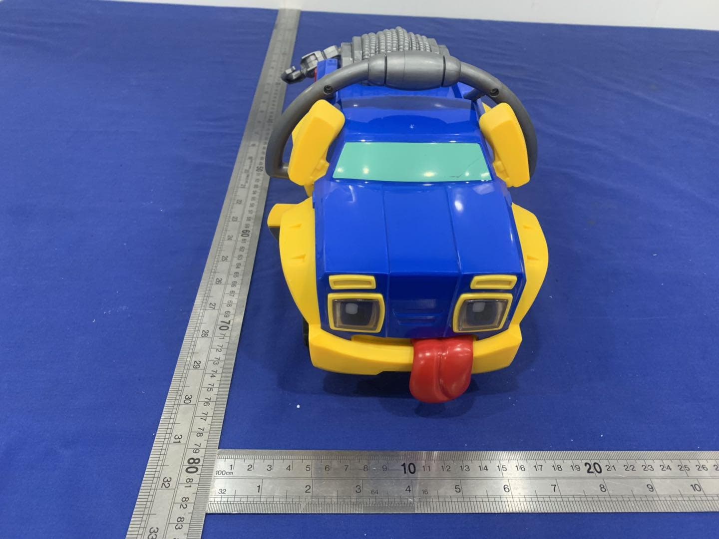Ruff N Roll RC - FCC ID 2AIRP-881410A - ALPHA GROUP CO., LTD. (4)