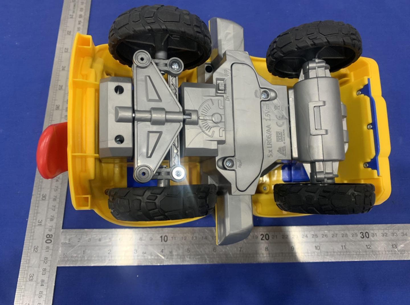 Ruff N Roll RC - FCC ID 2AIRP-881410A - ALPHA GROUP CO., LTD.