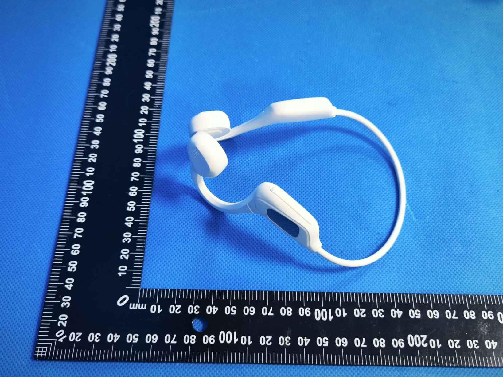 Bone Conduction Wireless Headphone - FCC ID 2AIXC-BC-HP - HONWA(HK) CORPORATION LIMITED (5)