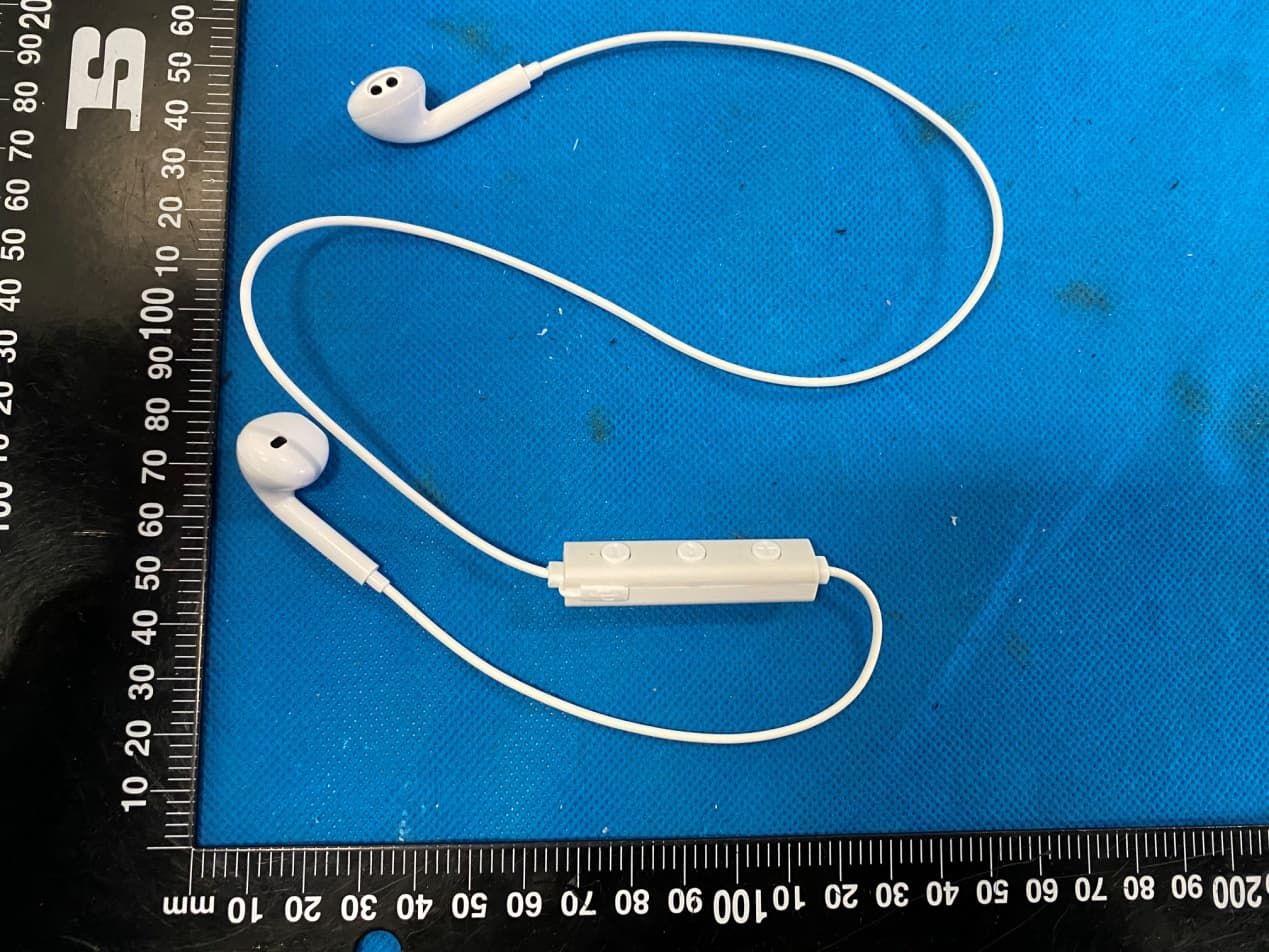 BLUETOOTH EARBUD - FCC ID 2AIXC-HW-TE41-BE-TA - HONWA(HK) CORPORATION LIMITED (4)