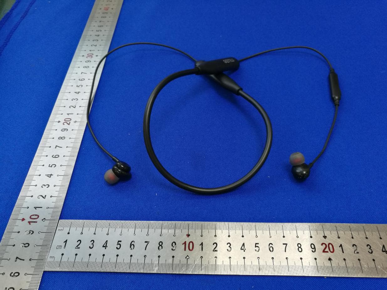MUZE LONG LASTING NECKBUDS - FCC ID 2AIXC-MUZ4006 - HONWA(HK) CORPORATION LIMITED (3)