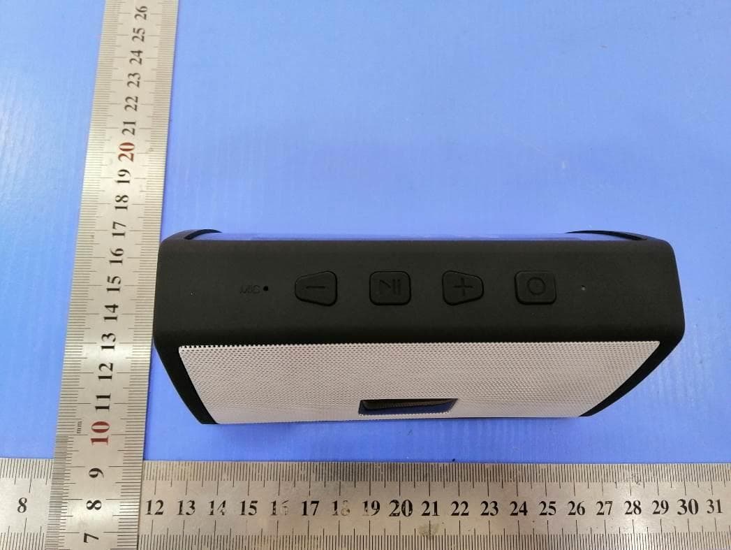 Bluetooth Speaker - FCC ID 2AIY2-AMPZER - Fortyfour group LLC (2)