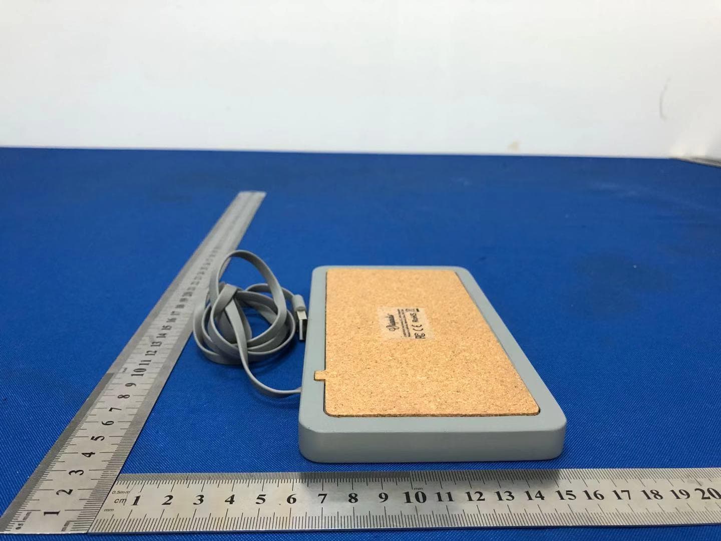 Wireless Charger - FCC ID 2AIY2-MANTLE - Fortyfour group LLC (5)