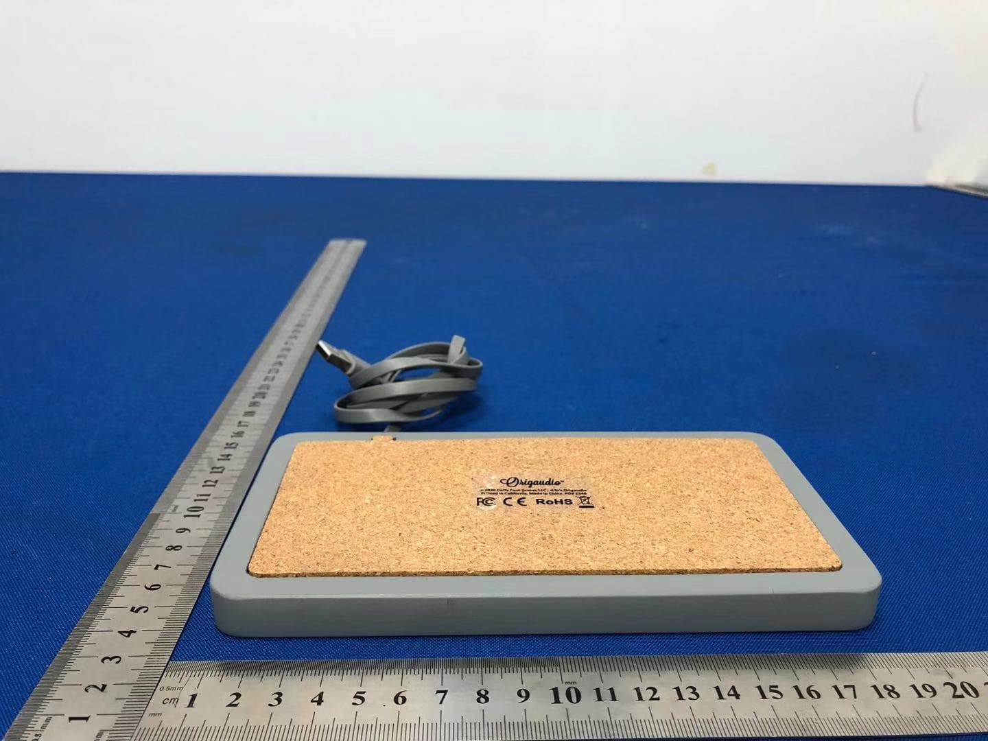 Wireless Charger - FCC ID 2AIY2-MANTLE - Fortyfour group LLC (3)