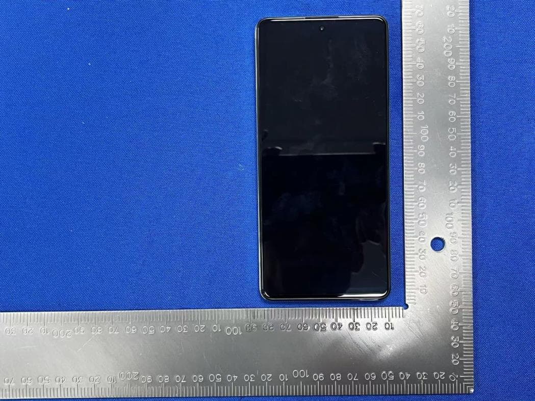 Mobile Phone - FCC ID 2AIZN-X6710 - INFINIX MOBILITY LIMITED (4)