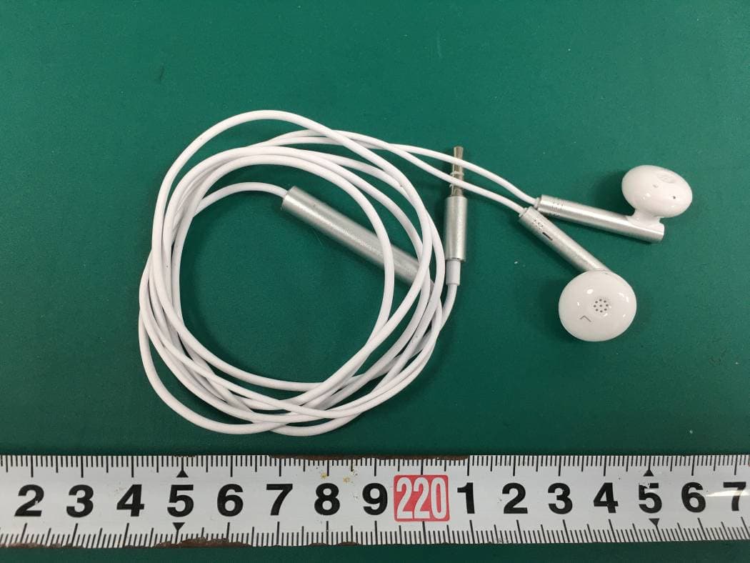 Mobile Phone - FCC ID 2AIZN-X6811 - INFINIX MOBILITY LIMITED (2)
