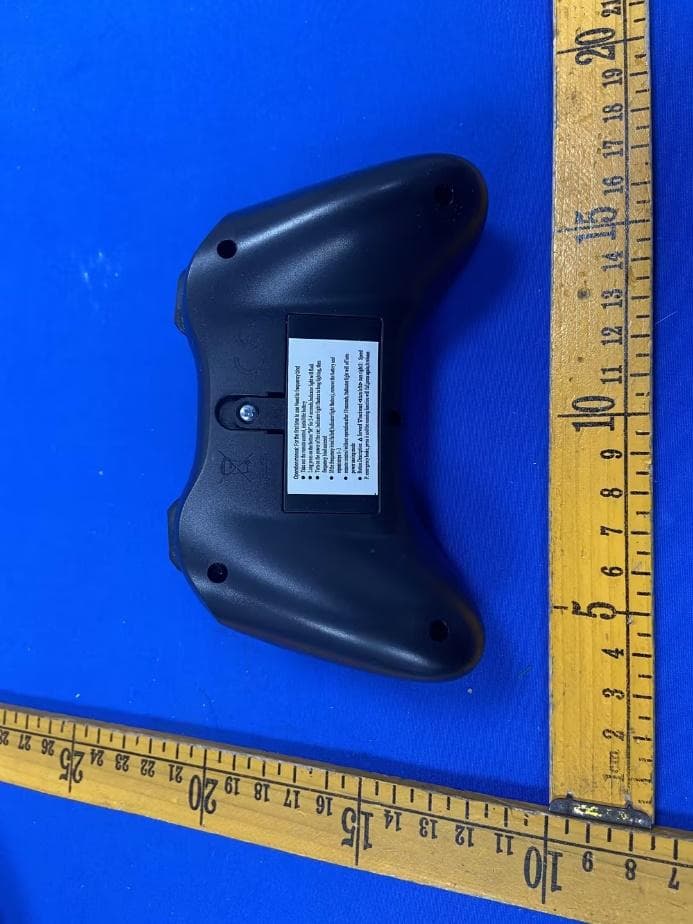 remote control - FCC ID 2AJ2H-TX1921 - PINGHU WELLYE ELECTRICAL CO.,LTD (2)