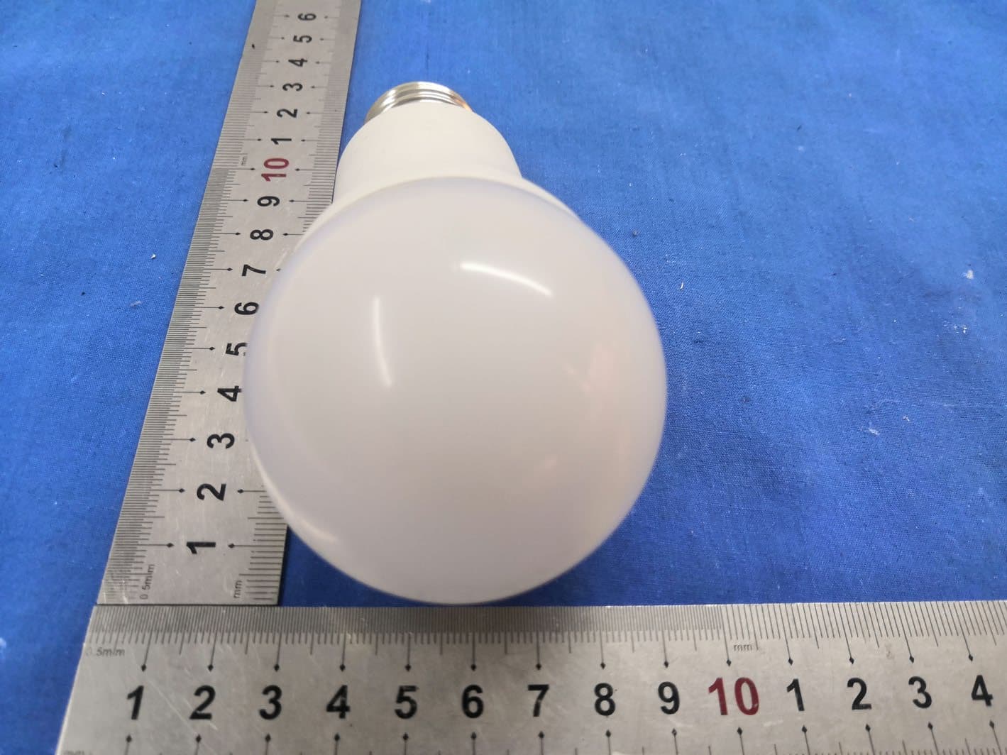 LED LAMP - FCC ID 2AJ3WEBEBAW535 - ZHEJIANG EBOY TECHNOLOGY CO., LTD. (3)