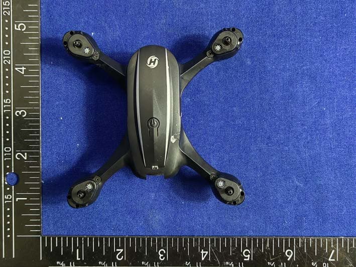 quadcopter - FCC ID 2AJ55HOLYSTONE4W - Xiamen Huoshiquan Import & Export CO., LTD (2)