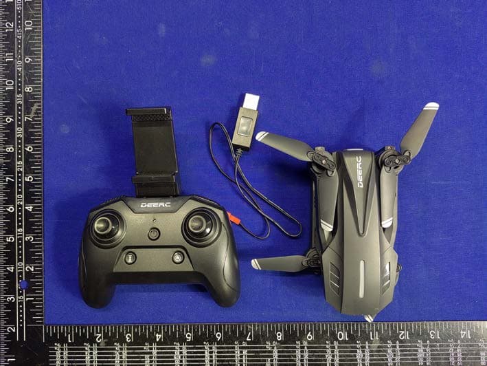 quadcopter - FCC ID 2AJ55HOLYSTONED7 - Xiamen Huoshiquan Import & Export CO., LTD (2)