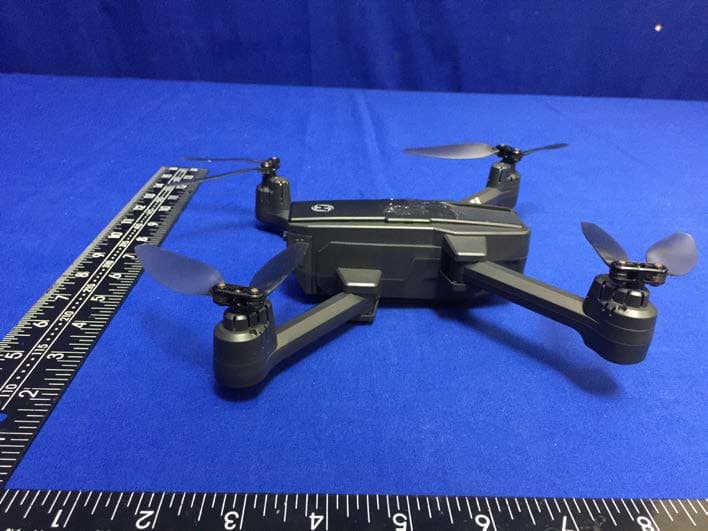 quadcopter - FCC ID 2AJ55HOLYSTONEJW - Xiamen Huoshiquan Import & Export CO., LTD (3)