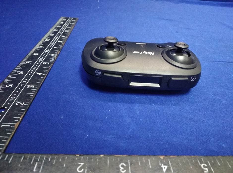 quadcopter - FCC ID 2AJ55HOLYSTONEKY - Xiamen Huoshiquan Import & Export CO., LTD (4)