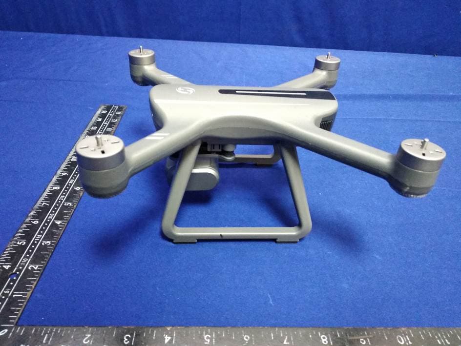 quadcopter - FCC ID 2AJ55HOLYSTONESE - Xiamen Huoshiquan Import & Export CO., LTD (3)