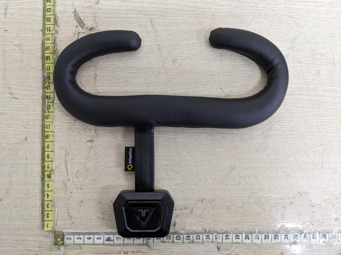 TactVisor - FCC ID 2AJ6BBHTH04D100 - bHaptics Inc. (2)