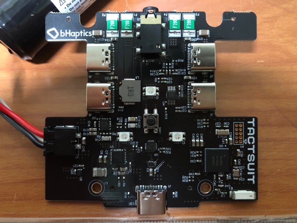 Wearable Haptic Vest - FCC ID 2AJ6BBHTV16D000 - bHaptics Inc.