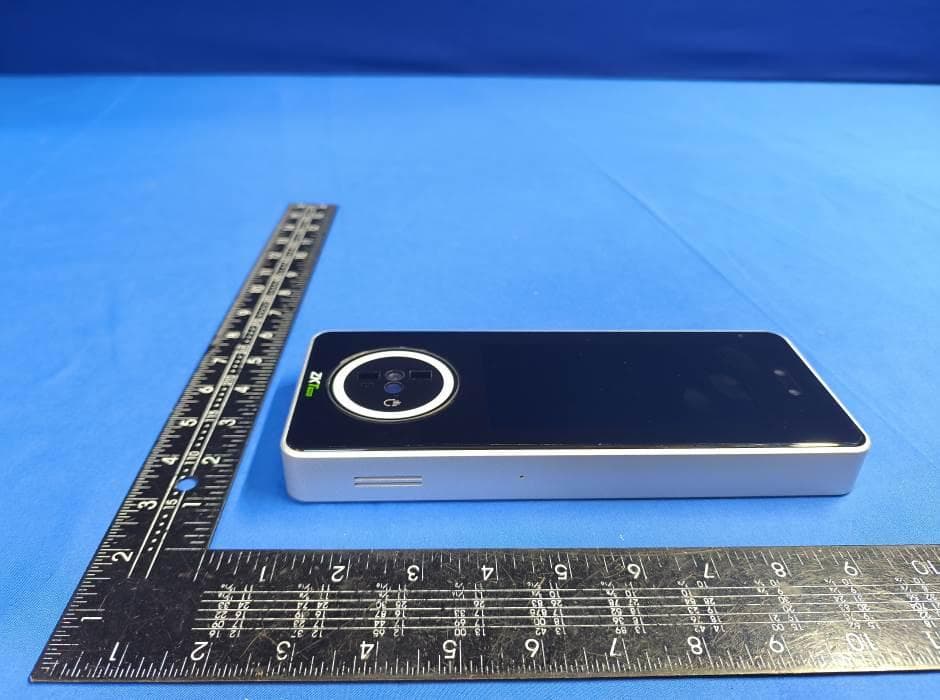 Smart Identification Terminal - FCC ID 2AJ9T-10201 - ZKTECO CO., LTD. (2)
