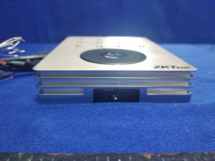 Metal RFID Standalone Access control - FCC ID 2AJ9T-HI - ZKTECO CO., LTD. (2)