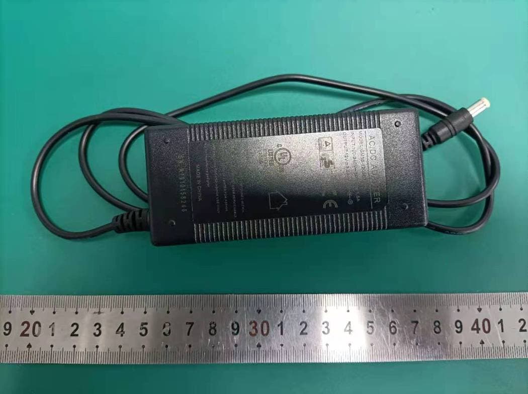 Uniden Cellular Signal Booster - FCC ID 2AJAN5035CPAL - Signifi Mobile Inc (2)