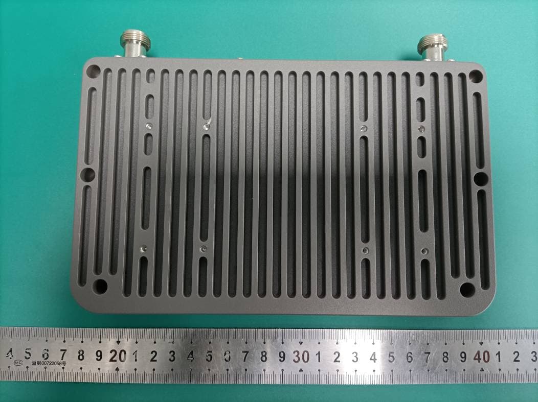 Uniden Cellular Signal Booster - FCC ID 2AJAN5035CPAL - Signifi Mobile Inc
