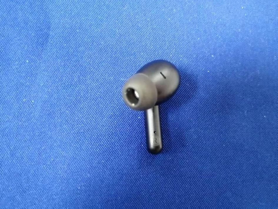 Bluetooth Earphones - FCC ID 2AJEO-T10MR - Xiamen Padmate Technology Co.,LTD (4)