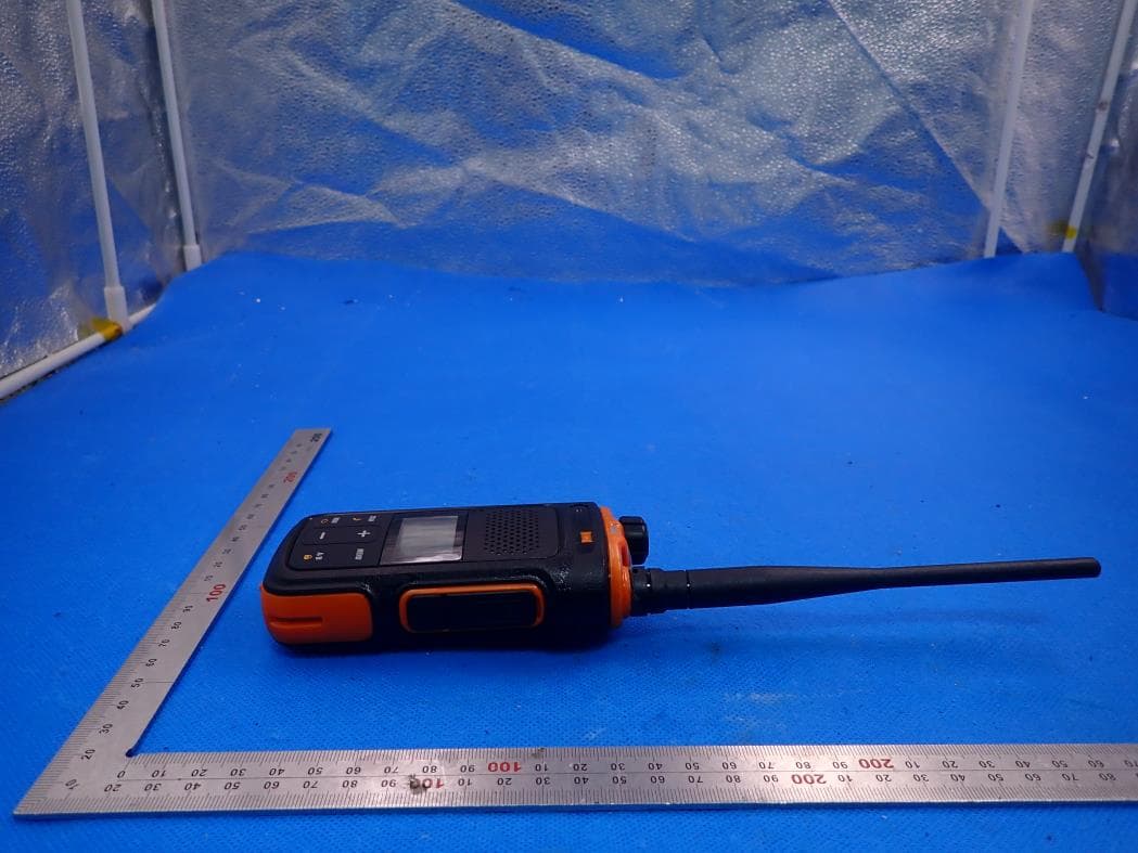 GMRS Two-way radio - FCC ID 2AJGM-P11UV - PO FUNG ELECTRONIC (HK) INTERNATONAL GROUP COMPANY LIMITED (4)