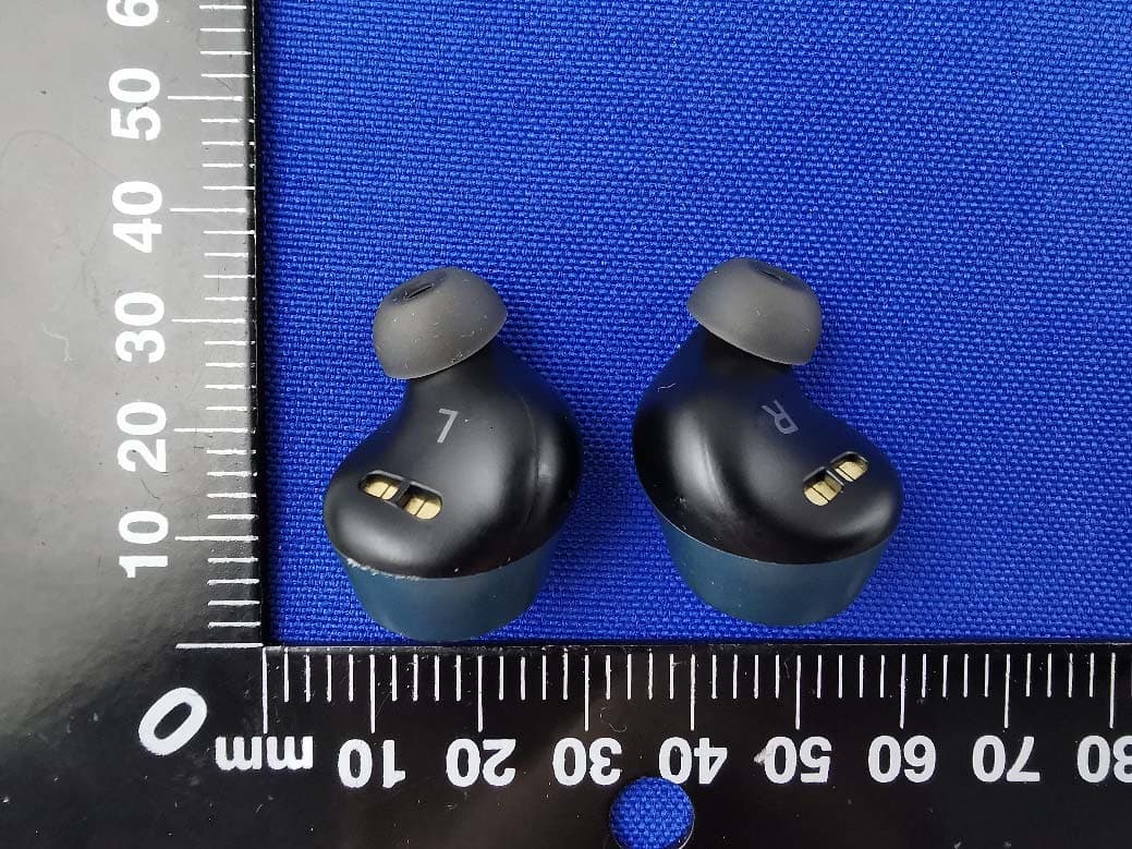 CREATIVE OUTLIER GOLD V2, CREATIVE OUTLIER AIR V2 - FCC ID 2AJIV-EF0910LR - Creative Labs Pte. Ltd. (3)