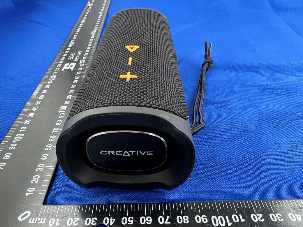 Creative Muvo Go - FCC ID 2AJIV-MF8405 - Creative Labs Pte. Ltd. (5)