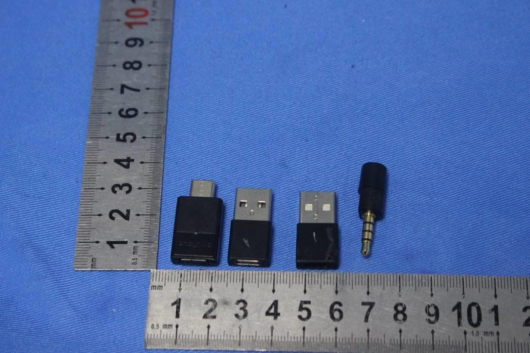 Creative BT-W3 - FCC ID 2AJIV-SA0160 - Creative Labs Pte. Ltd. (4)