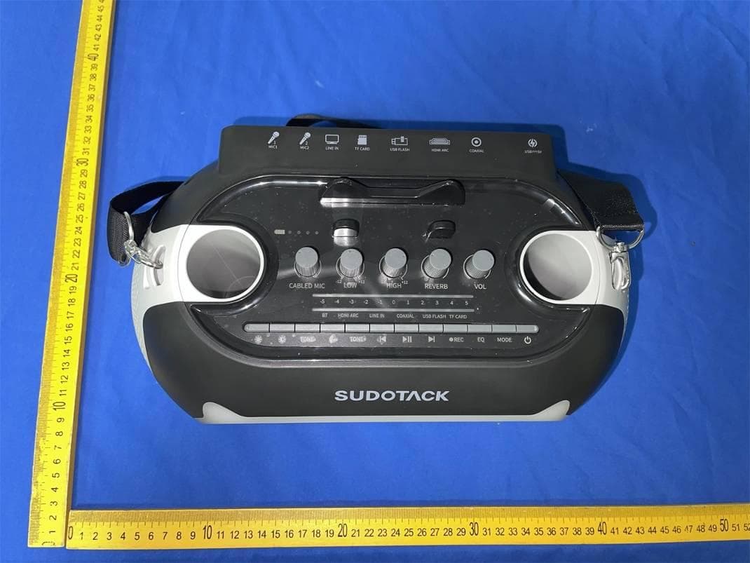 Karaoke Machine - FCC ID 2AJJB-KM300 - SHENZHEN MAONO TECHNOLOGY CO., LTD (3)