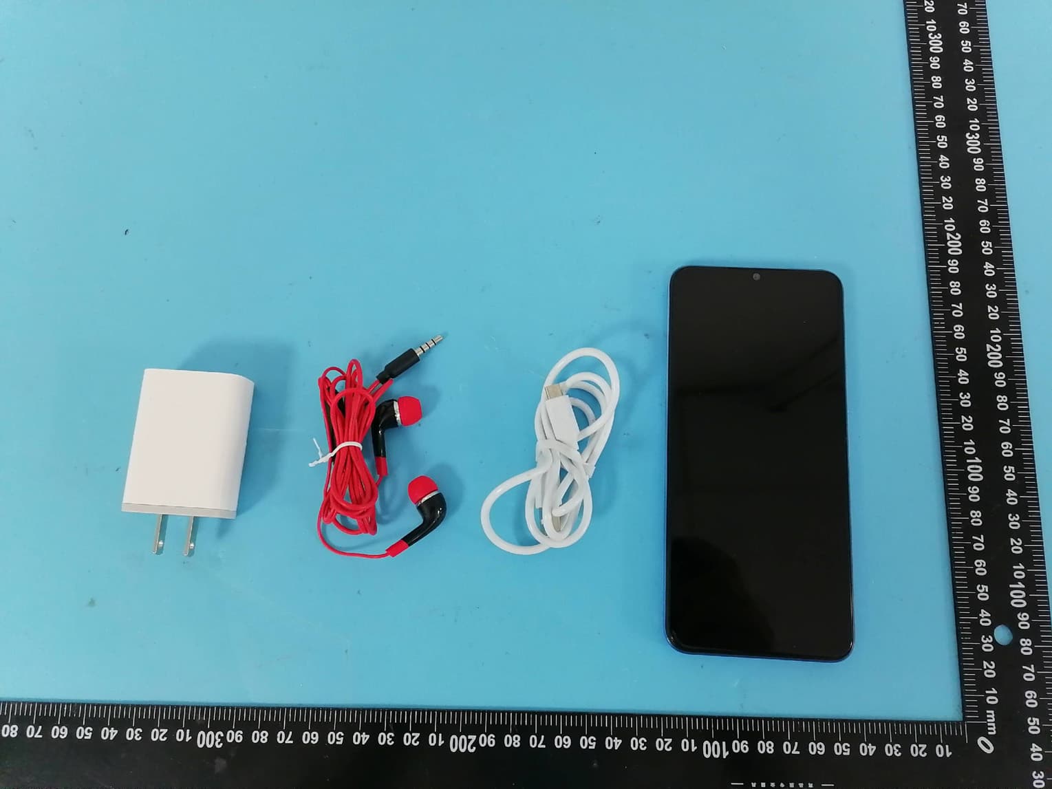 Mobile Phone - FCC ID 2AJMN-S661LP - ITEL MOBILE LIMITED (3)