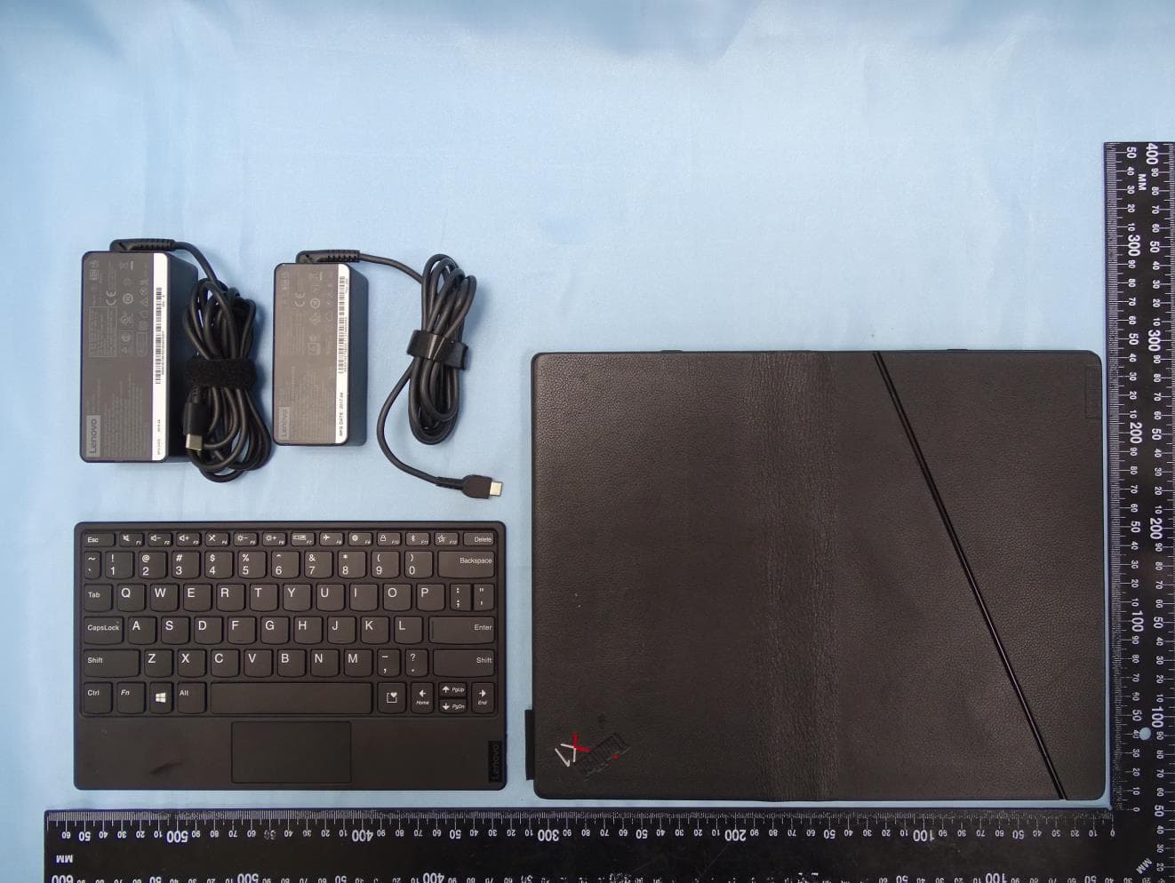 Foldable PC - FCC ID 2AJN7-TP00122A - LC Future Center (5)